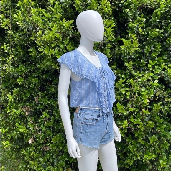💋SHOW Me Your Mumu Boho Blue Striped Ruffle Lace Tie Front Crop Blouse - Picture 4 of 13